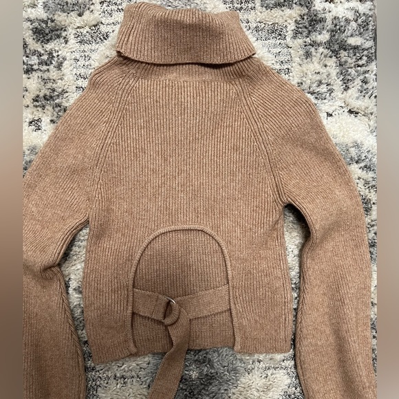 Cropped turtle neck - Picture 2 of 3